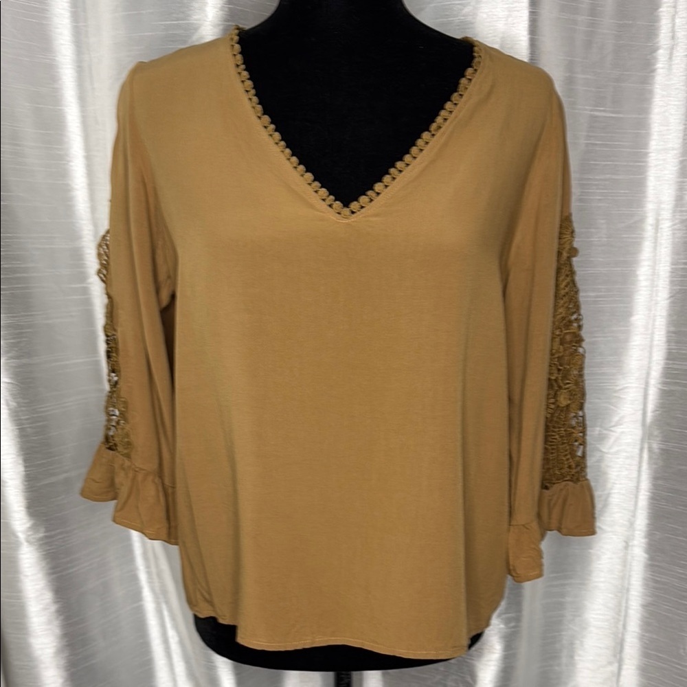 Rusttydustty Women’s Large Boho V Neck Crochet Ruffle Sleeve Tan Brown Blouse
